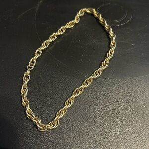 Gold chain bracelet
